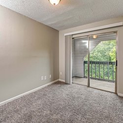 living room at The Pearl at Homewood located in Homewood, AL
