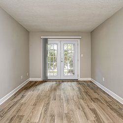 bedroom at The Pearl at Homewood located in Homewood, AL