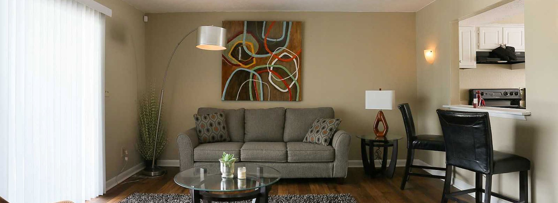 living room at The Pearl at Homewood located in Homewood, AL